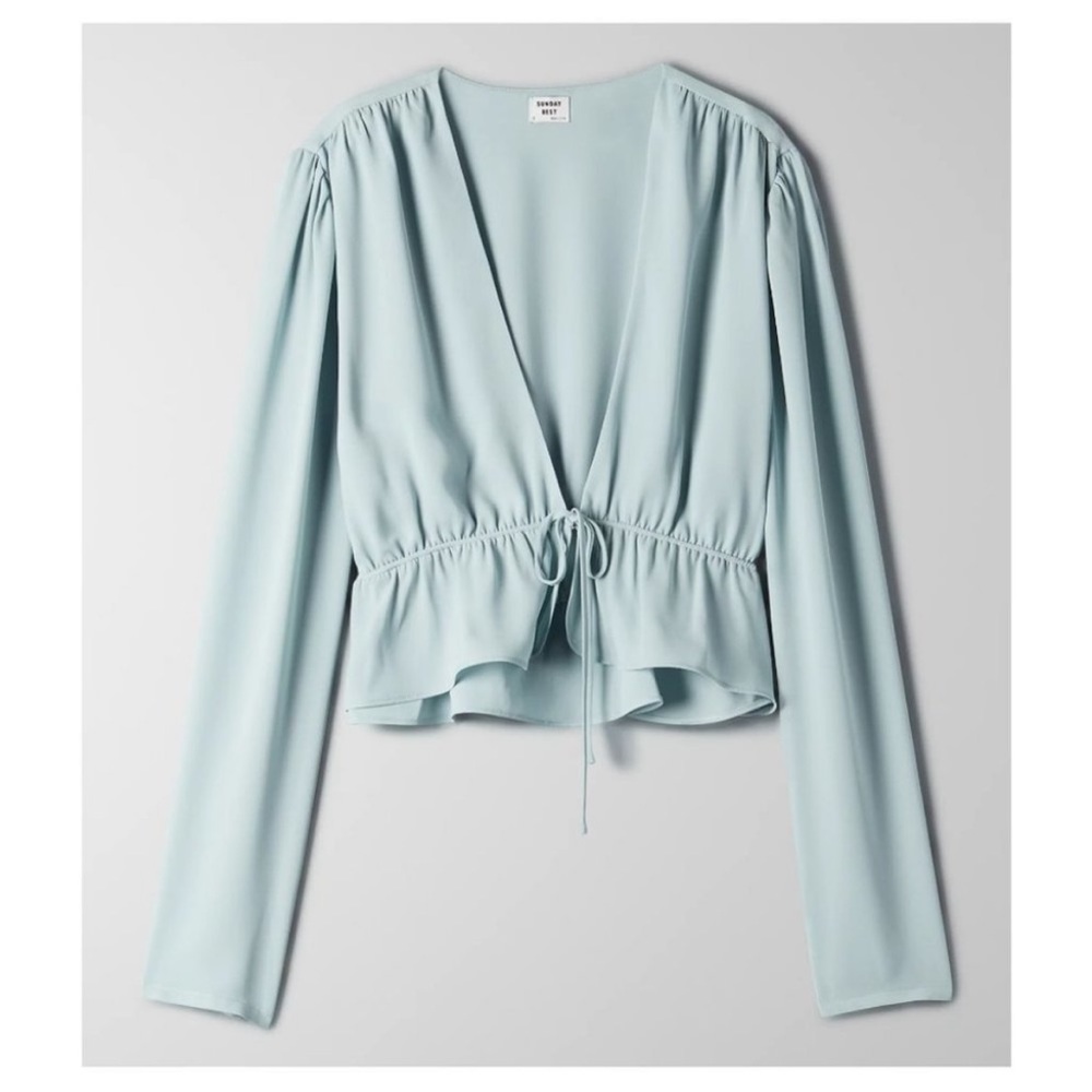Sunday Best cropped tie-front blouse light blue Sz Large